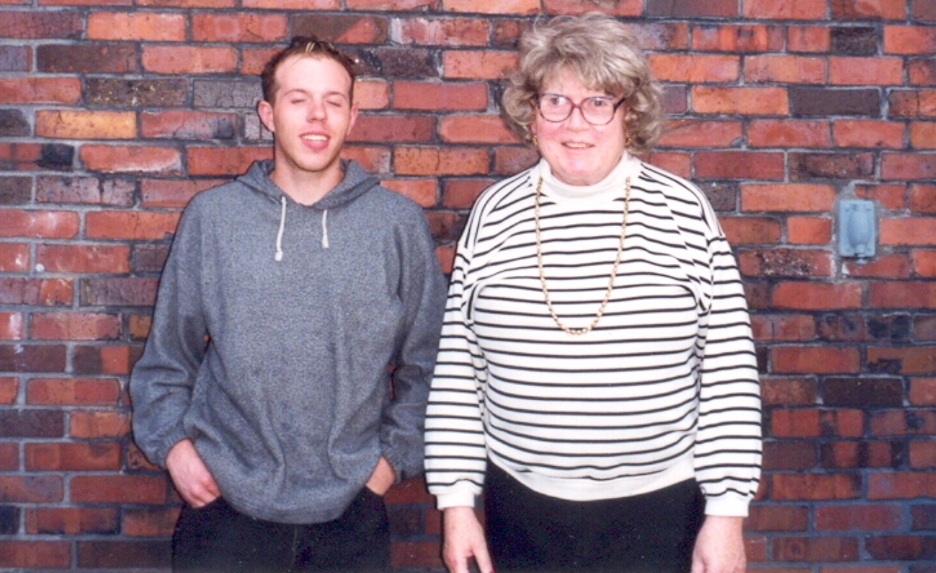 B2CC0546-85A7-4DA8-B055-3EF572E88854